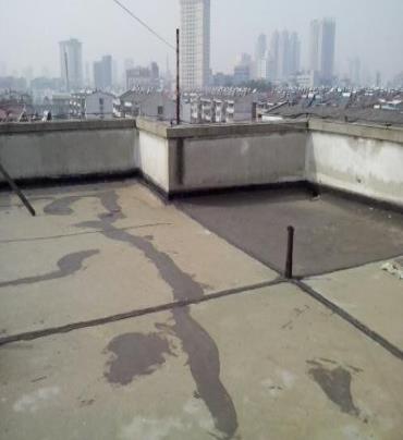 那曲地漏水维修 楼顶漏水是什么原因，楼顶漏水维修方法是什么?